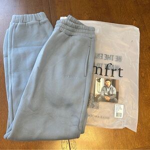 comfrt Men's Blue Sweatpants